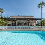 Villas de 7 dormitorios en venta en Guadalmina Baja – R5007982