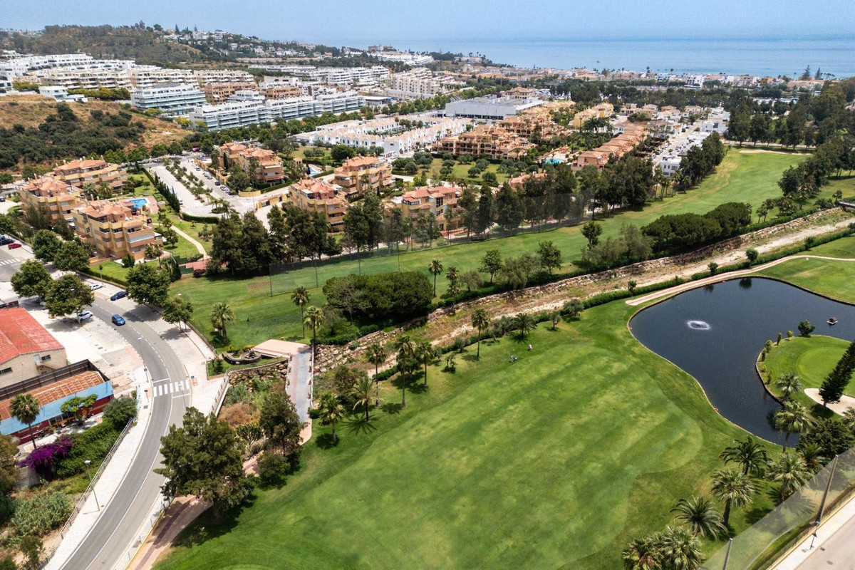 Apartamentos de 2 dormitorios en venta en La Cala de Mijas – R5161060