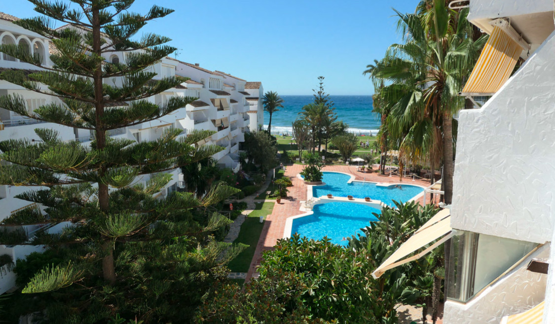 Apartamentos de 4 dormitorios en venta en Marbesa – R5162698