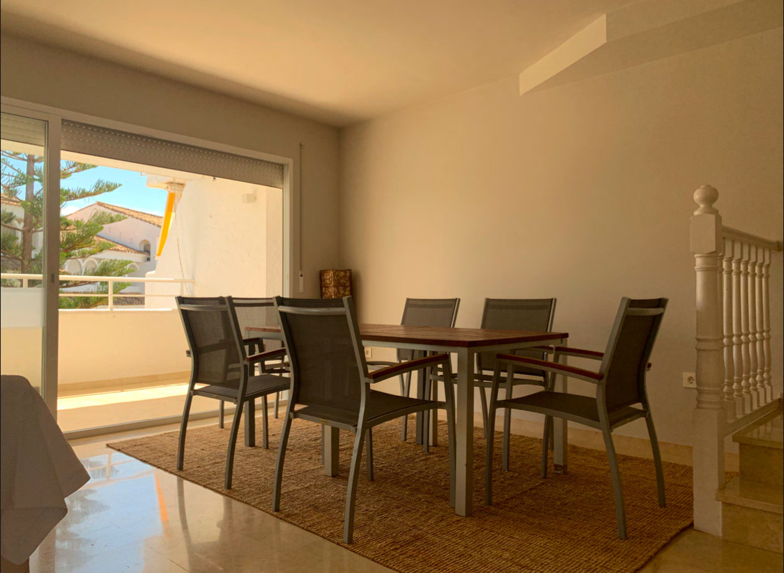 Apartamentos de 4 dormitorios en venta en Marbesa – R5162698
