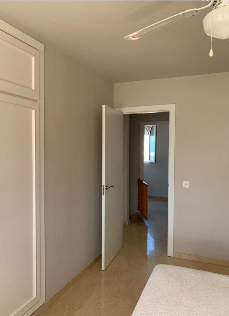 Apartamentos de 4 dormitorios en venta en Marbesa – R5162698