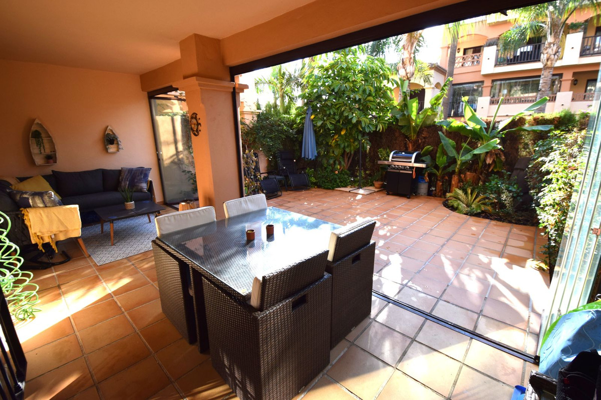 2 bedroom Apartments for sale in La Cala de Mijas – R5161324
