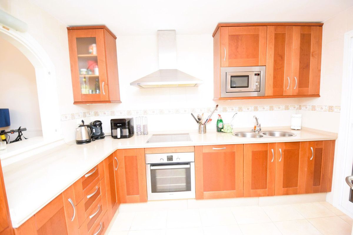 2 bedroom Apartments for sale in La Cala de Mijas – R5161324