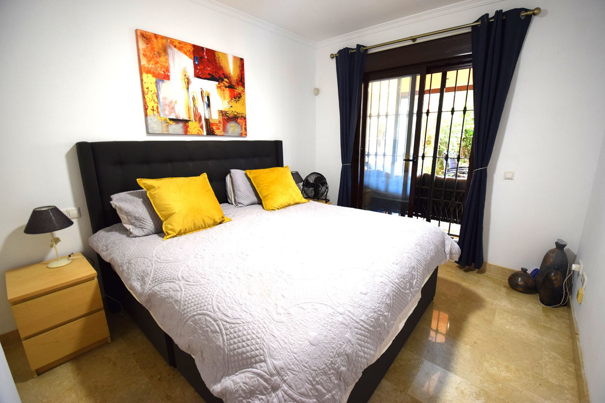 2 bedroom Apartments for sale in La Cala de Mijas – R5161324