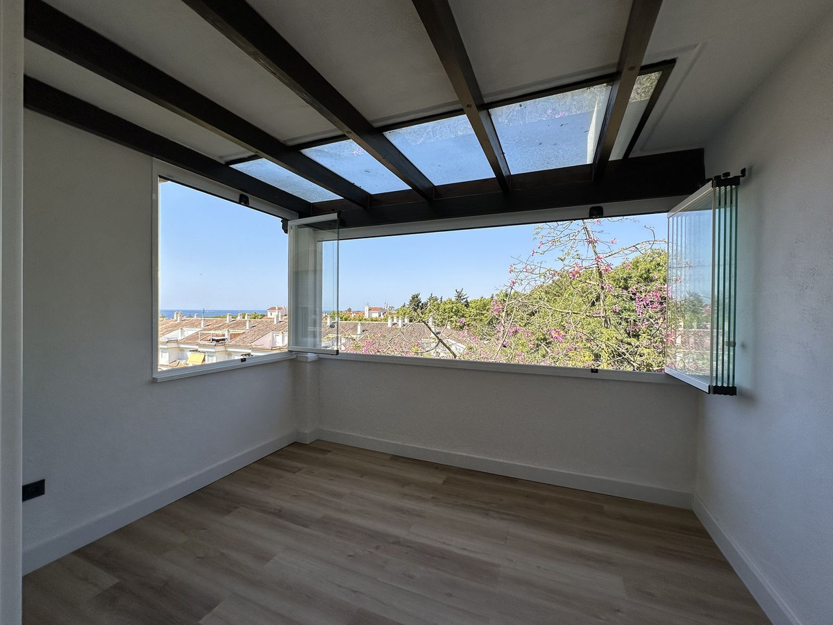 Apartamentos de 3 dormitorios en venta en Milla de Oro – R5142550