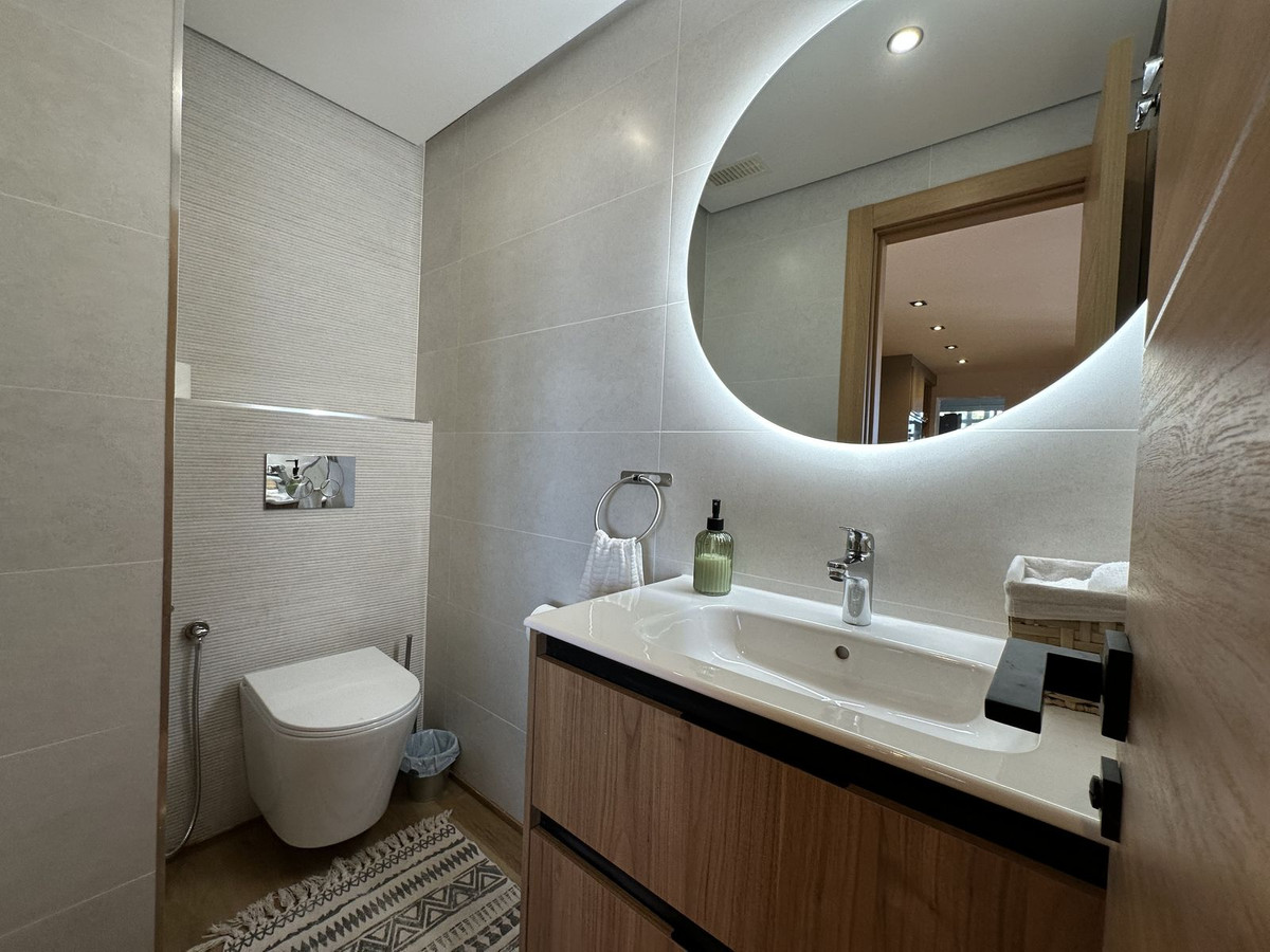 Apartamentos de 3 dormitorios en venta en Milla de Oro – R5142550