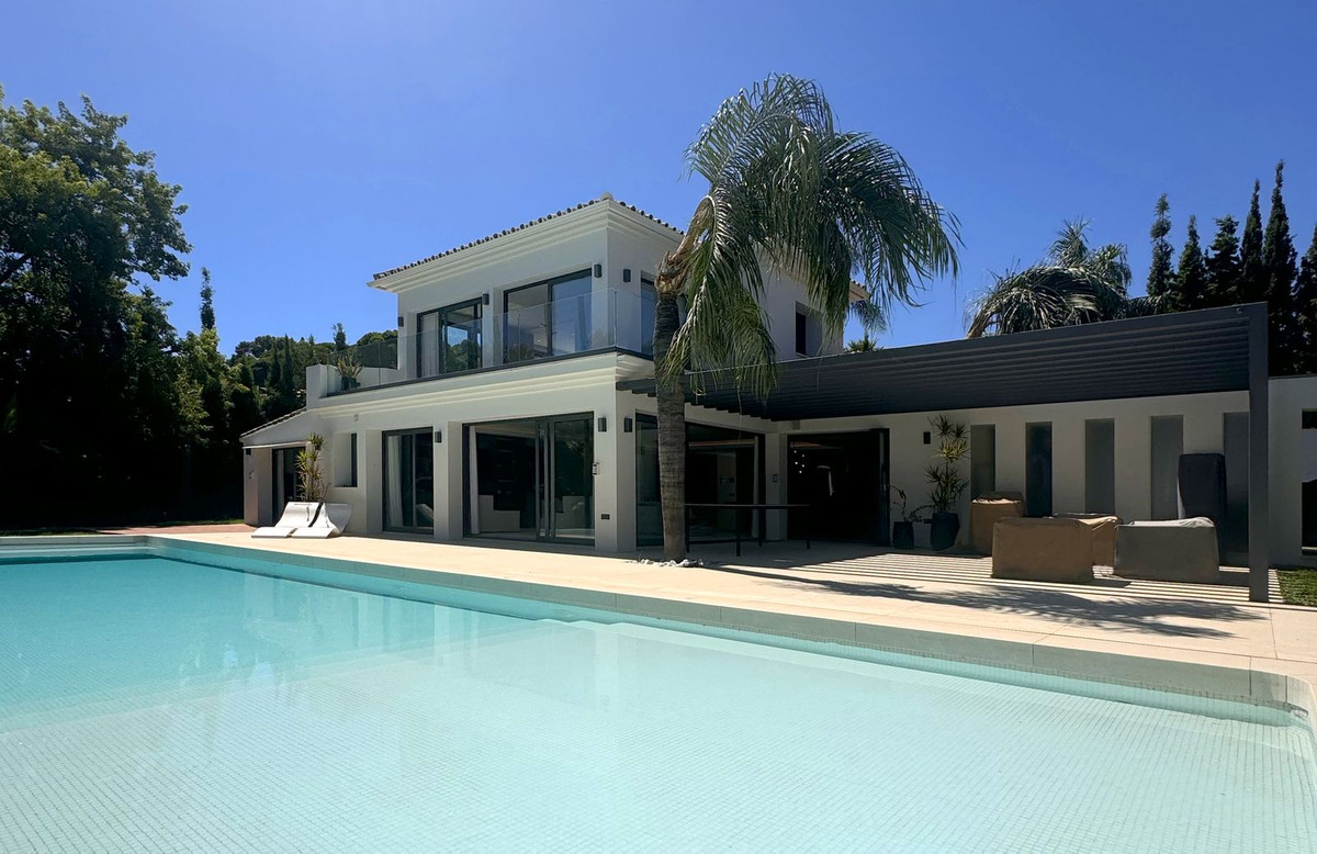 4 bedroom Villas for sale in Las Brisas – R5148511