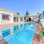 Villas de 4 dormitorios en venta en Atalaya – R5163850