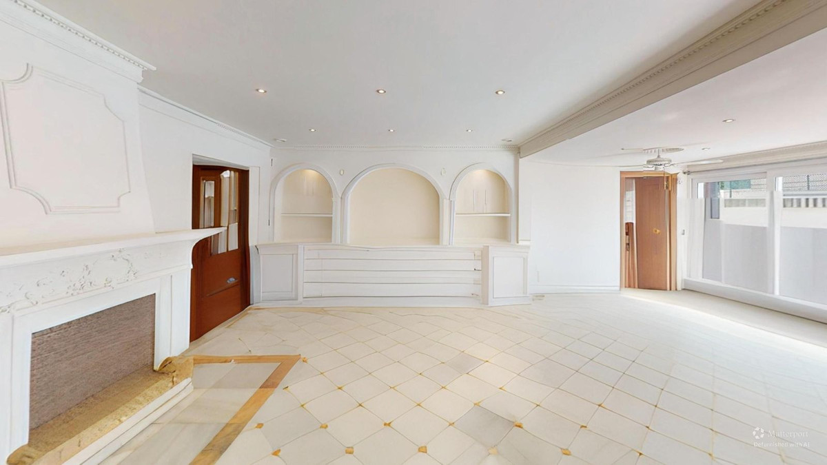 Villas de 4 dormitorios en venta en Atalaya – R5163850