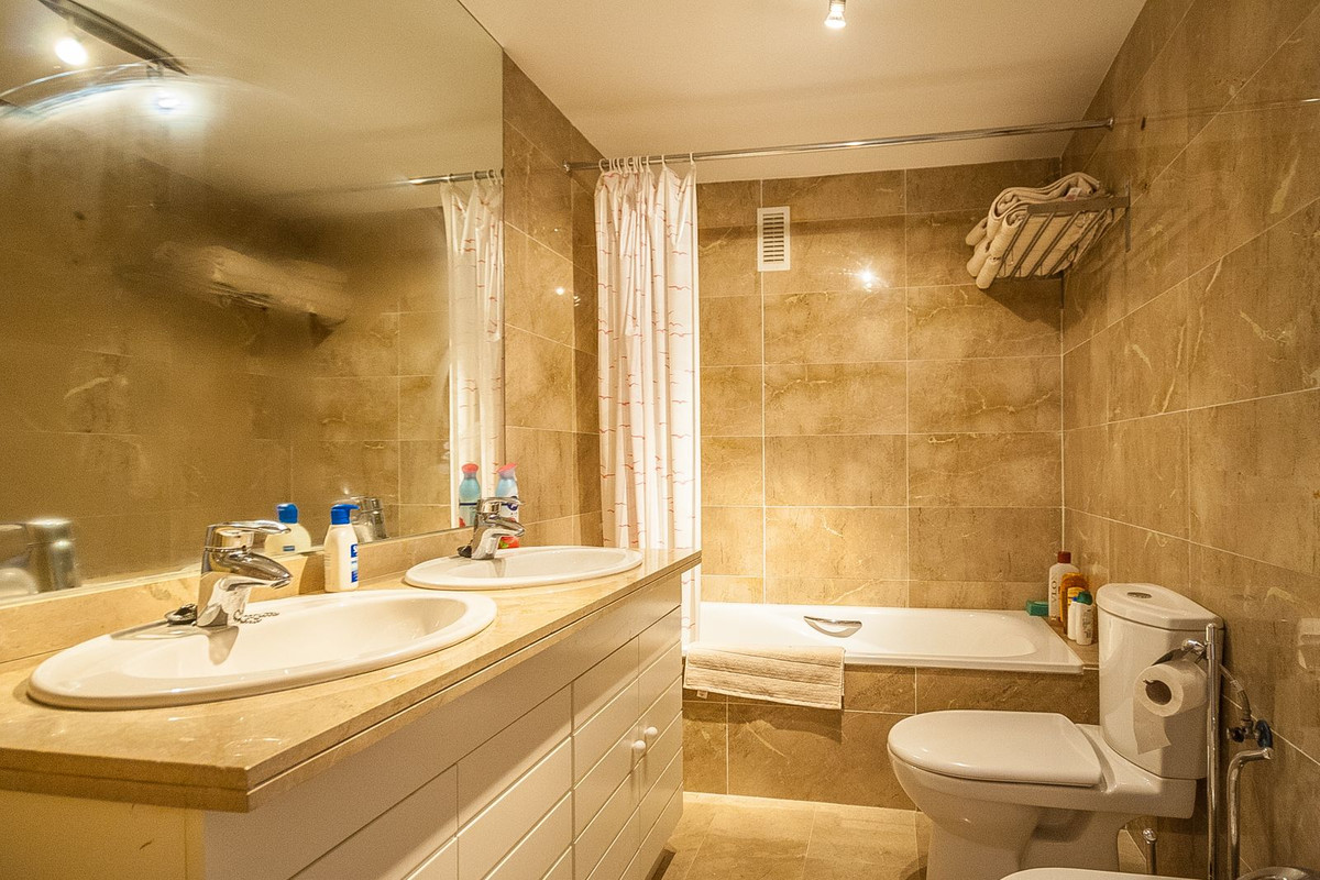 Apartamentos de 3 dormitorios en venta en Riviera del Sol – R5161018