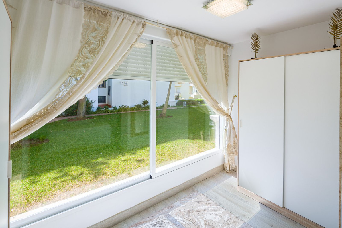 1 bedroom Apartments for sale in Marbella – R4888558
