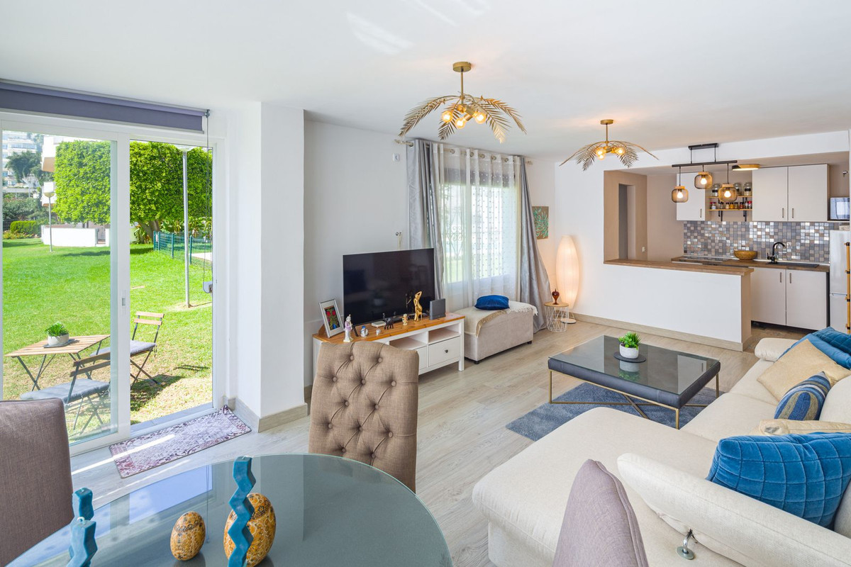 1 bedroom Apartments for sale in Marbella – R4888558