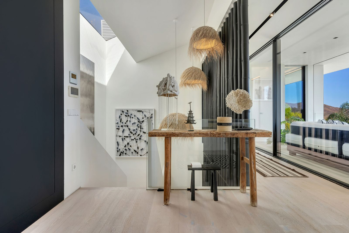 Villas de 5 dormitorios en venta en La Mairena – R5150443