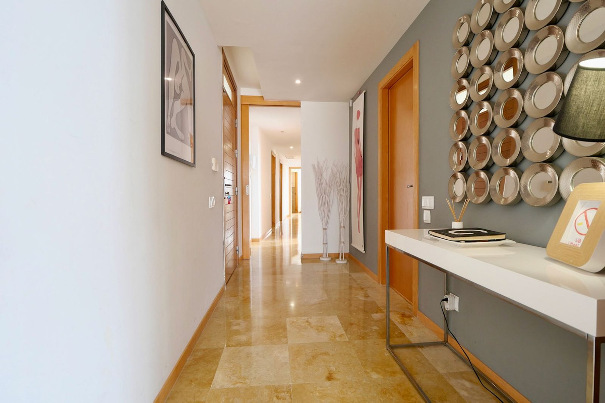 3 bedroom Penthouses for sale in Altos de los Monteros – R5167216