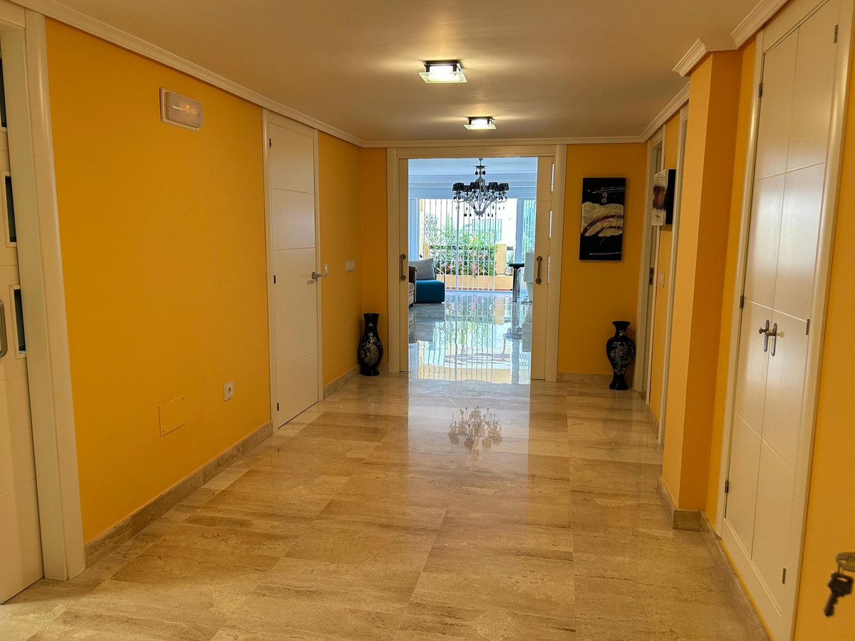 Apartamentos de 2 dormitorios en venta en Elviria – R5160241