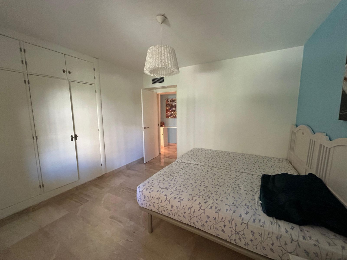 Apartamentos de 2 dormitorios en venta en Elviria – R5160241