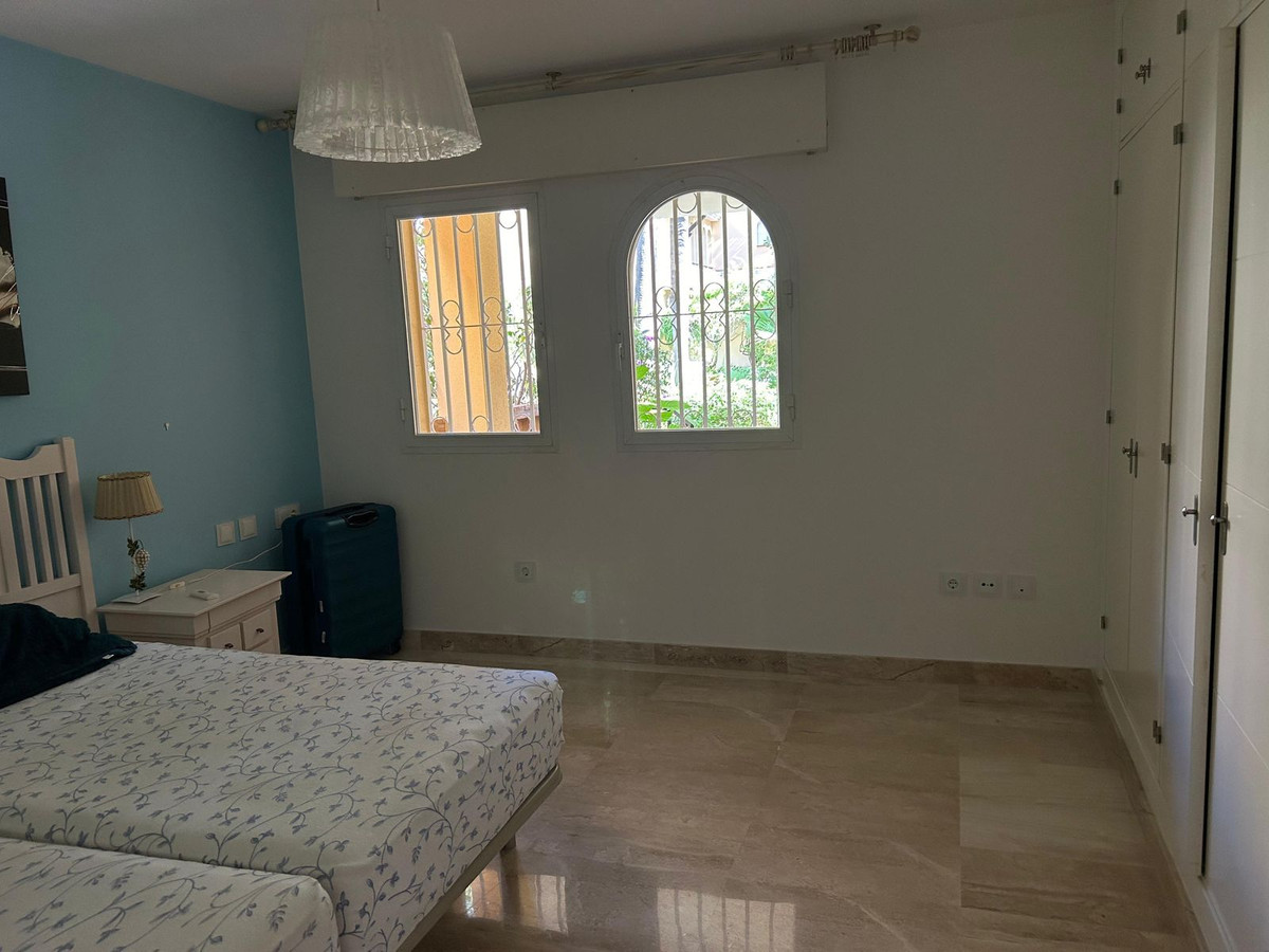 Apartamentos de 2 dormitorios en venta en Elviria – R5160241