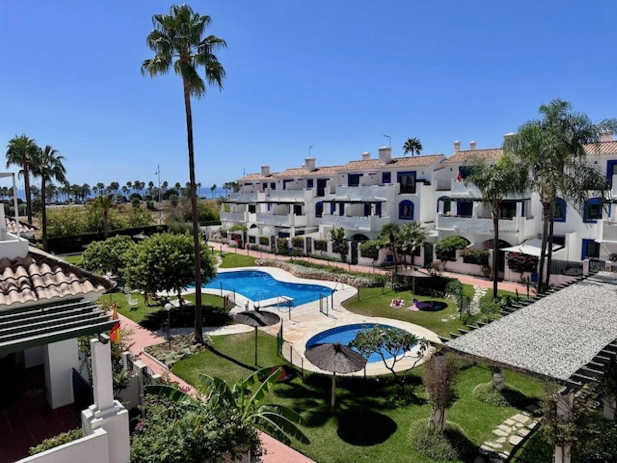 4 bedroom Apartments for sale in Marbella – R5147932