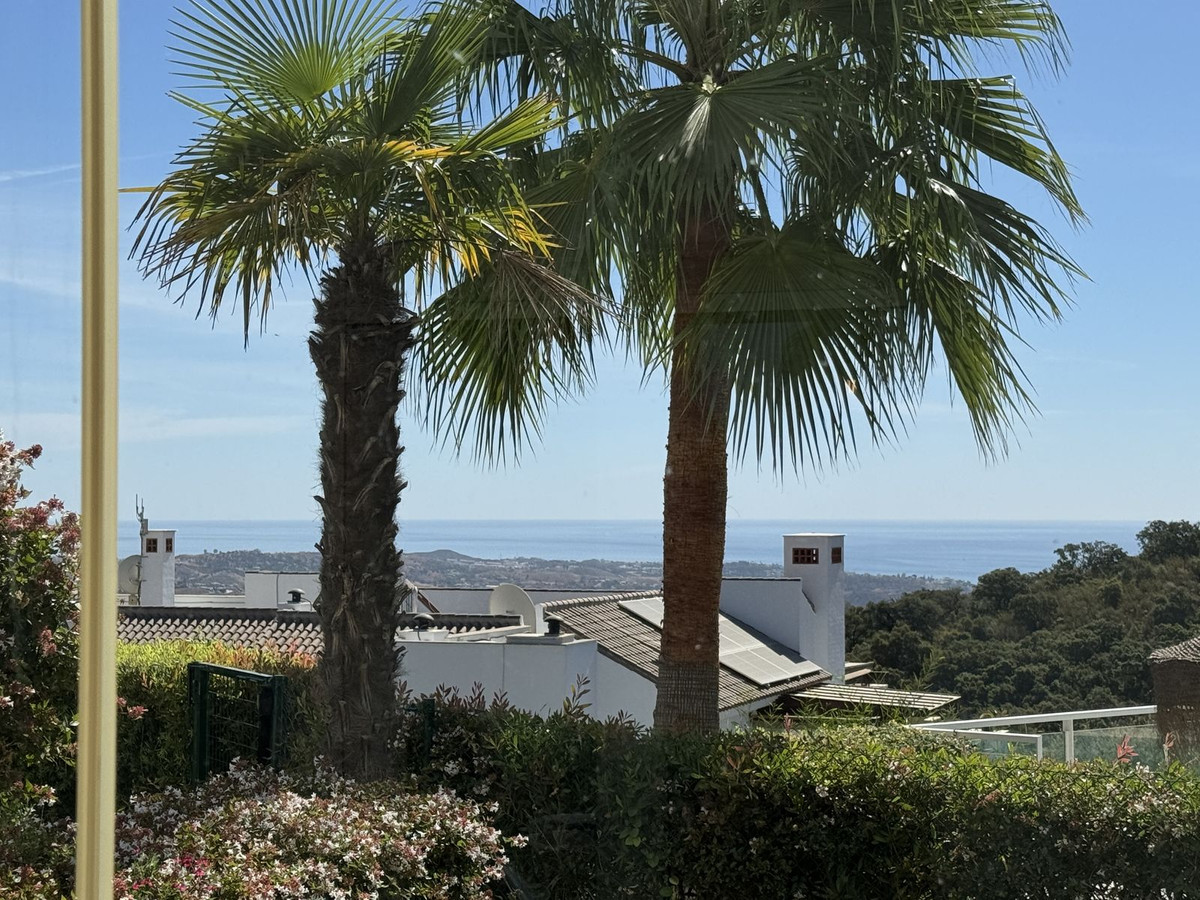 2 bedroom Apartments for sale in La Mairena – R5149888