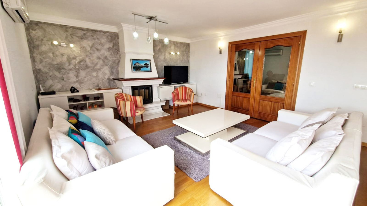 Aticos de 3 dormitorios en venta en Mijas – R5162251