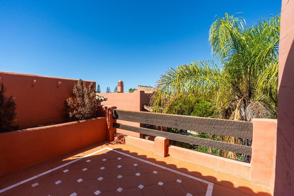 3 bedroom Penthouses for sale in Marbella – R5159731
