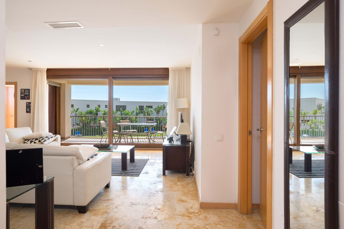 Apartamentos de 3 dormitorios en venta en Altos de los Monteros – R5161387