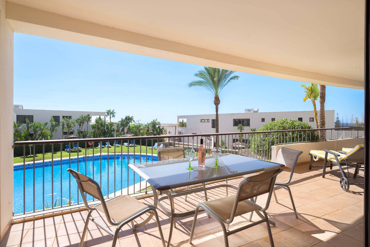 Apartamentos de 3 dormitorios en venta en Altos de los Monteros – R5161387