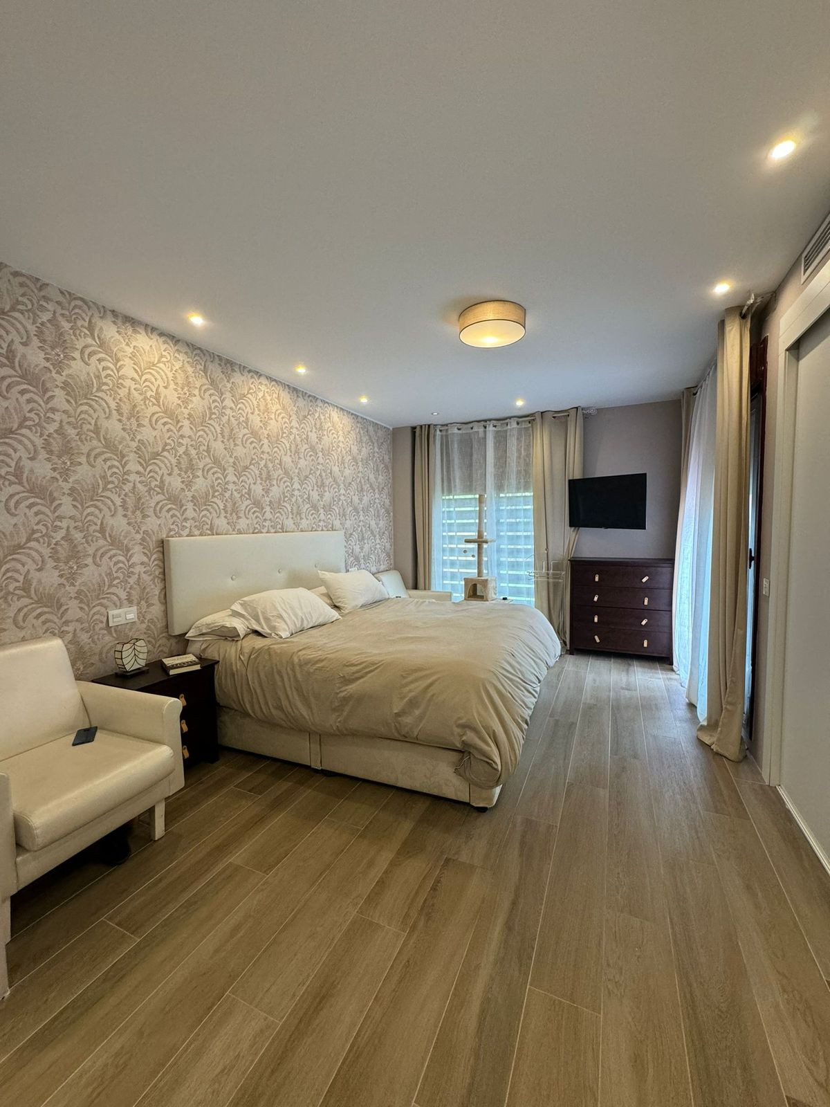5 bedroom Villas for sale in Selwo – R5010481