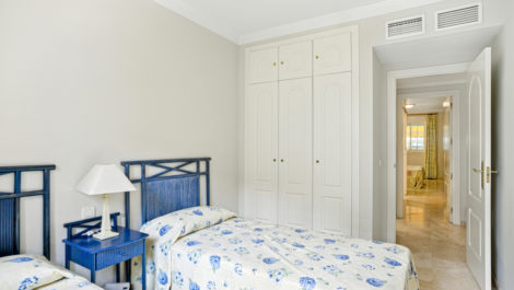 2 bedroom Apartments for sale in Elviria – R5147020
