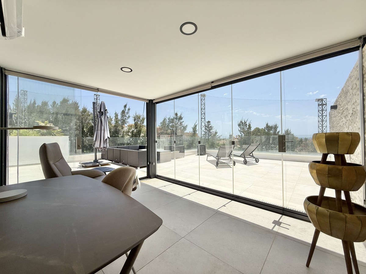 Aticos de 3 dormitorios en venta en Cabopino – R5118937