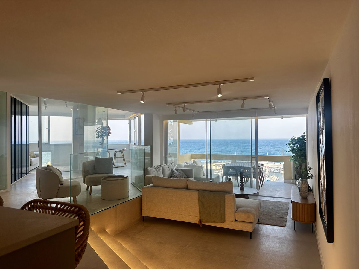 3 bedroom Apartments for sale in Marbella – R5139037