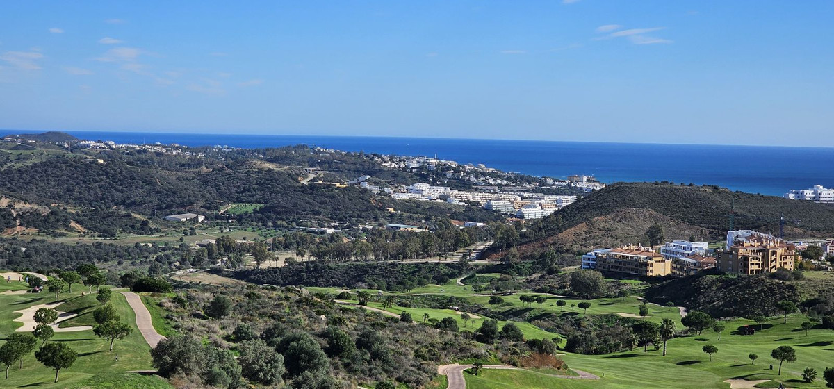 2 bedroom Apartments for sale in La Cala de Mijas – R5150926