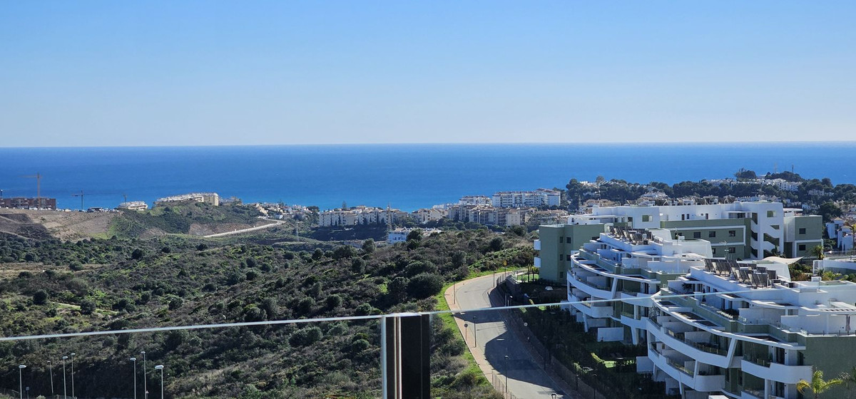 2 bedroom Apartments for sale in La Cala de Mijas – R5150926