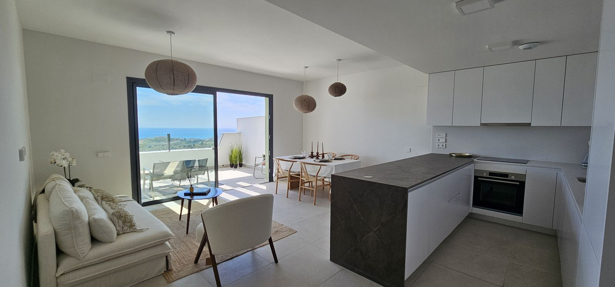 2 bedroom Apartments for sale in La Cala de Mijas – R5150926