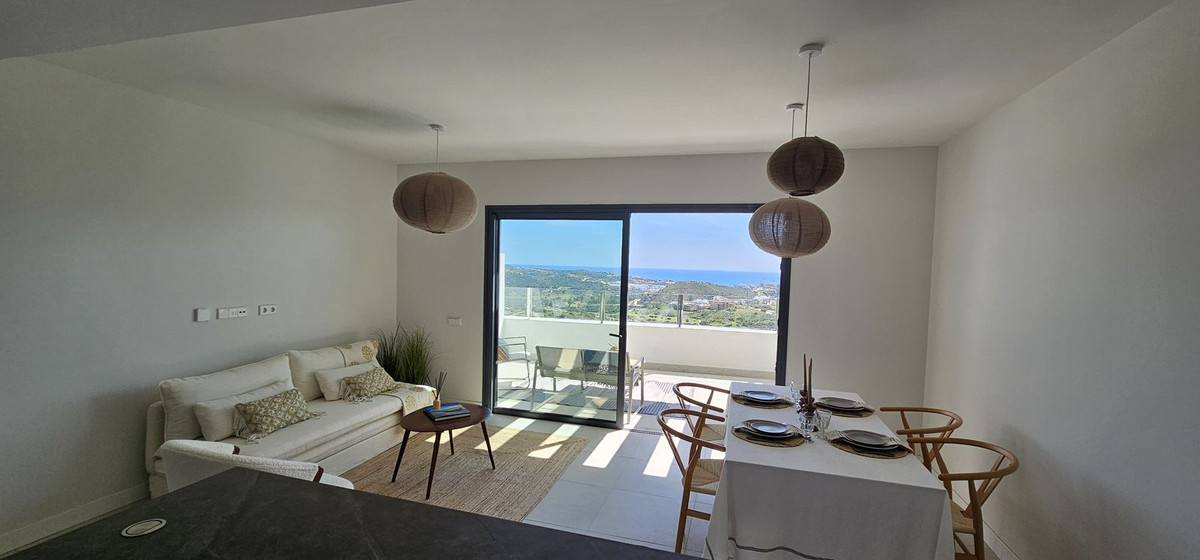 2 bedroom Apartments for sale in La Cala de Mijas – R5150926