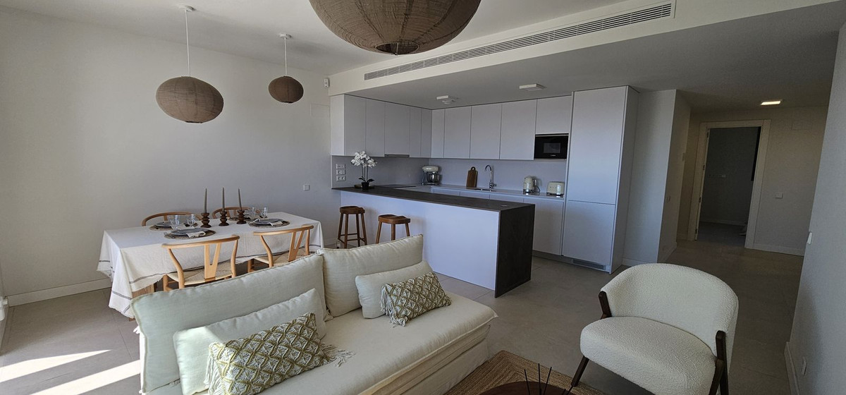 2 bedroom Apartments for sale in La Cala de Mijas – R5150926