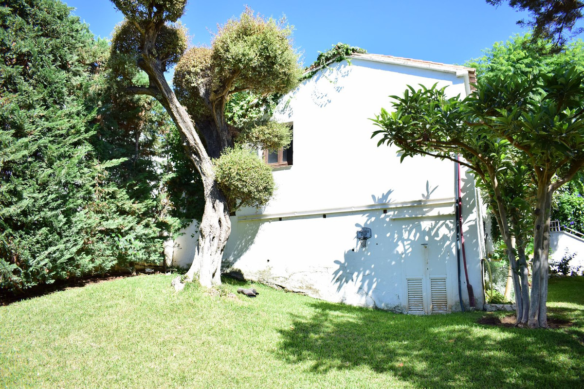 3 bedroom Villas for sale in Marbesa – R5183278