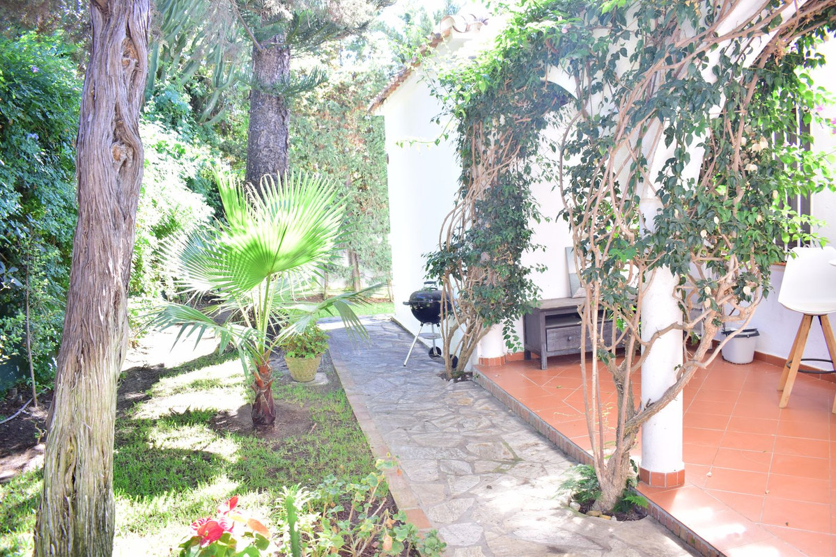 3 bedroom Villas for sale in Marbesa – R5183278