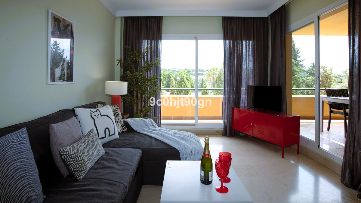 Apartamentos de 1 dormitorio en venta en Elviria – R5177554
