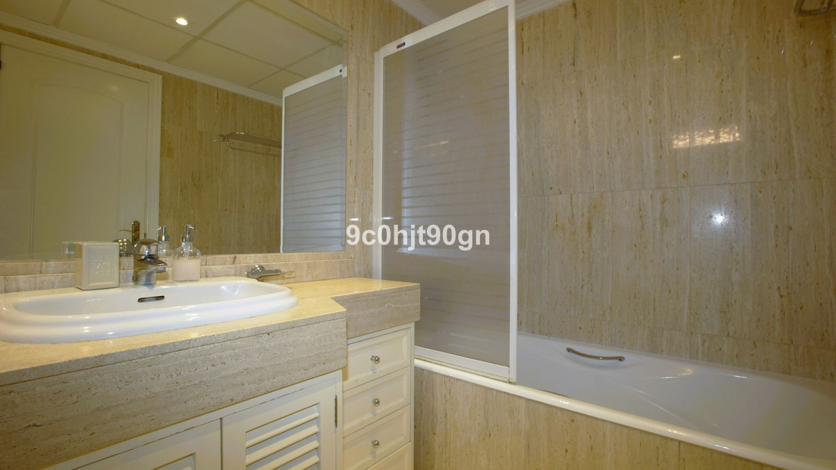 Apartamentos de 1 dormitorio en venta en Elviria – R5177554