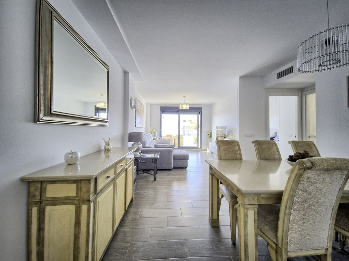 2 bedroom Apartments for sale in La Cala de Mijas – R5188039