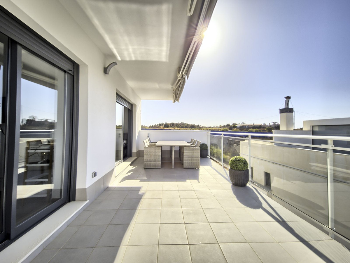 2 bedroom Apartments for sale in La Cala de Mijas – R5188039