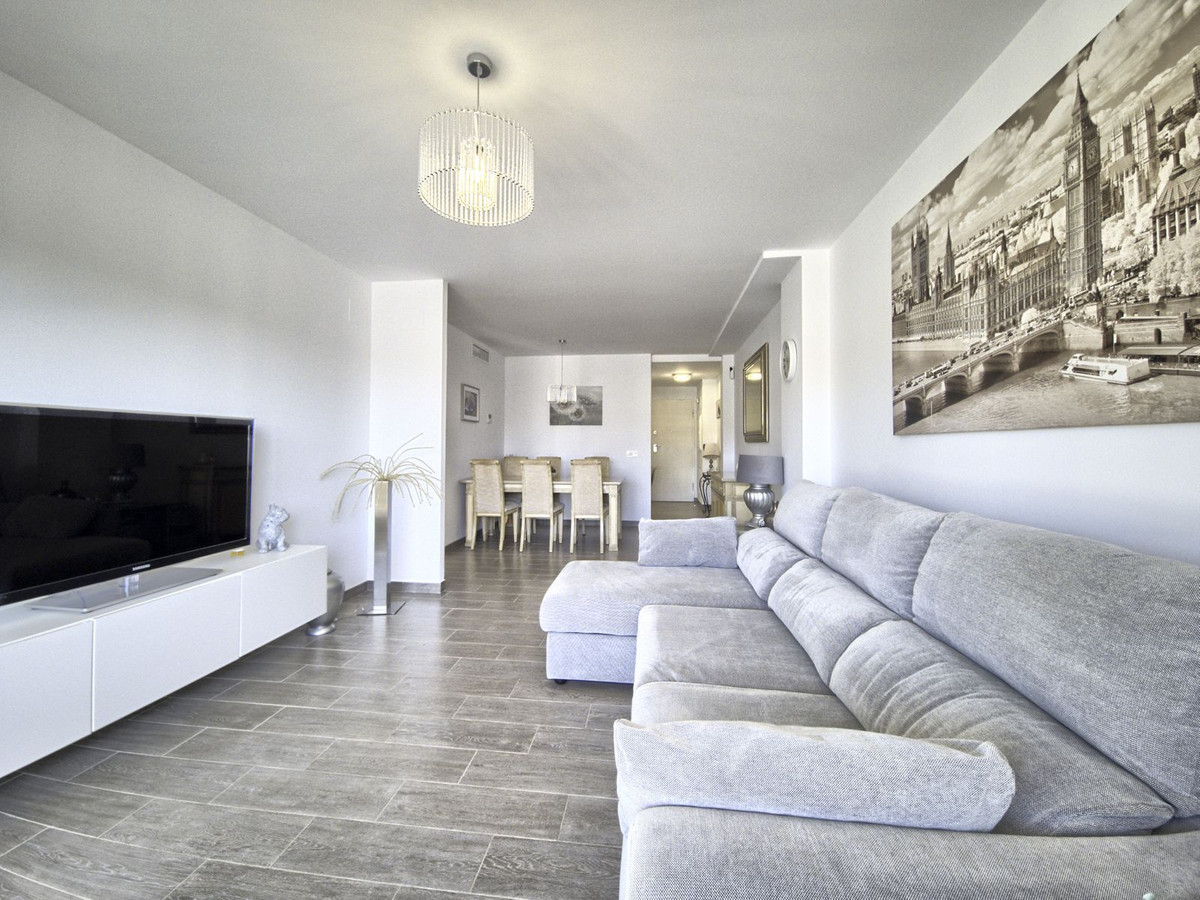 2 bedroom Apartments for sale in La Cala de Mijas – R5188039