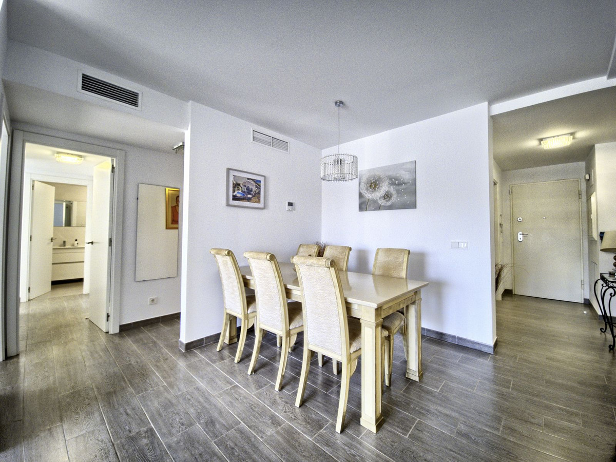 2 bedroom Apartments for sale in La Cala de Mijas – R5188039