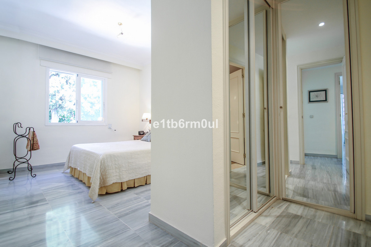 3 bedroom Apartments for sale in Milla de Oro – R5169763