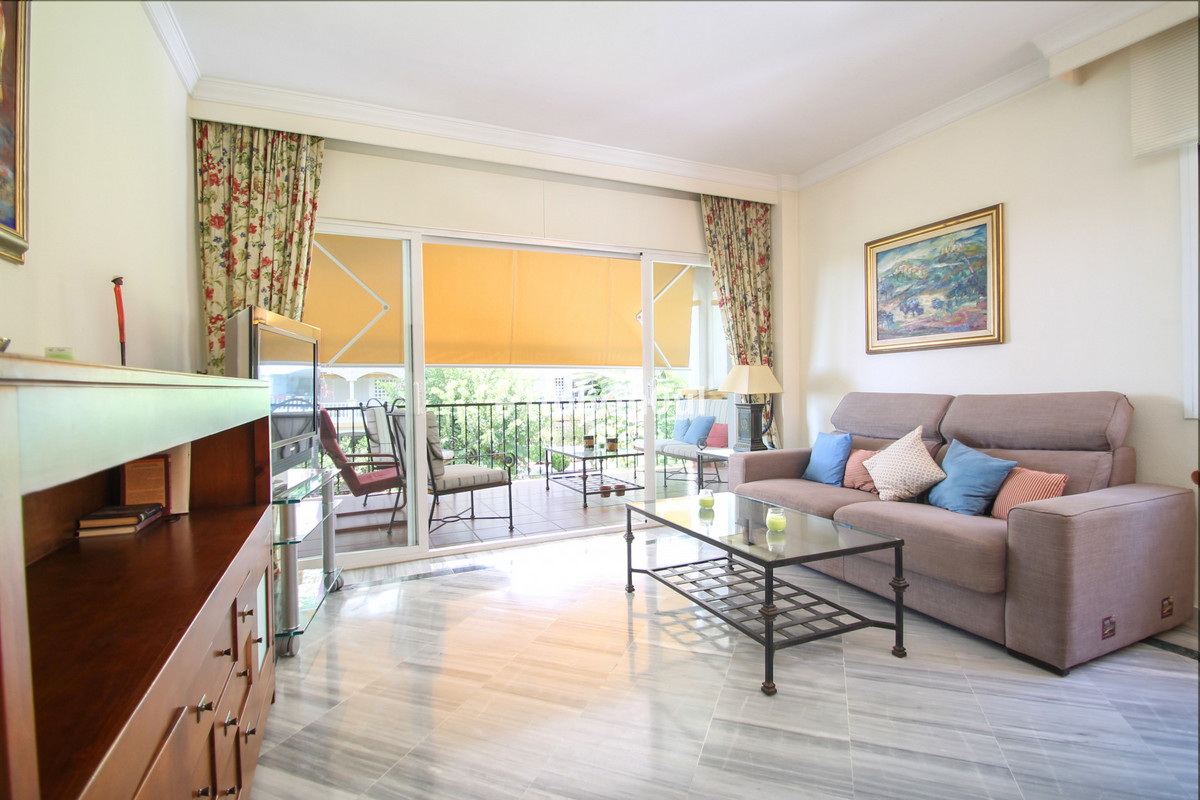 3 bedroom Apartments for sale in Milla de Oro – R5169763
