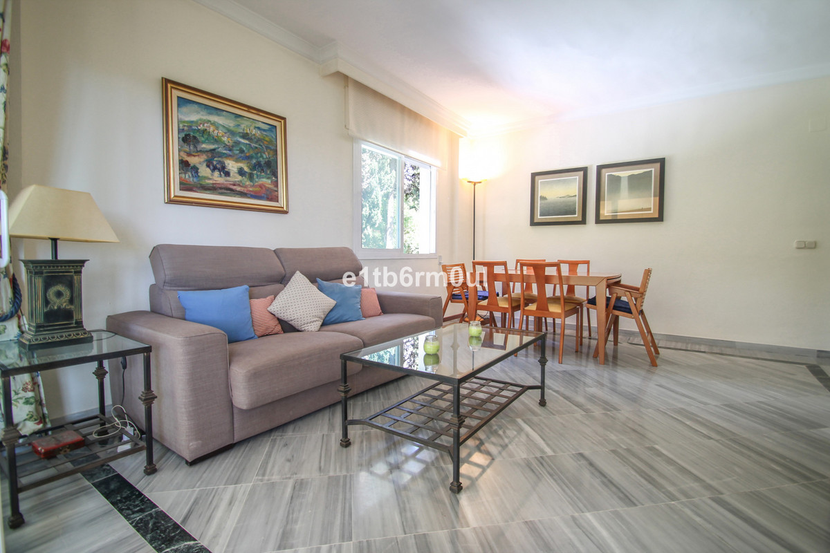 3 bedroom Apartments for sale in Milla de Oro – R5169763