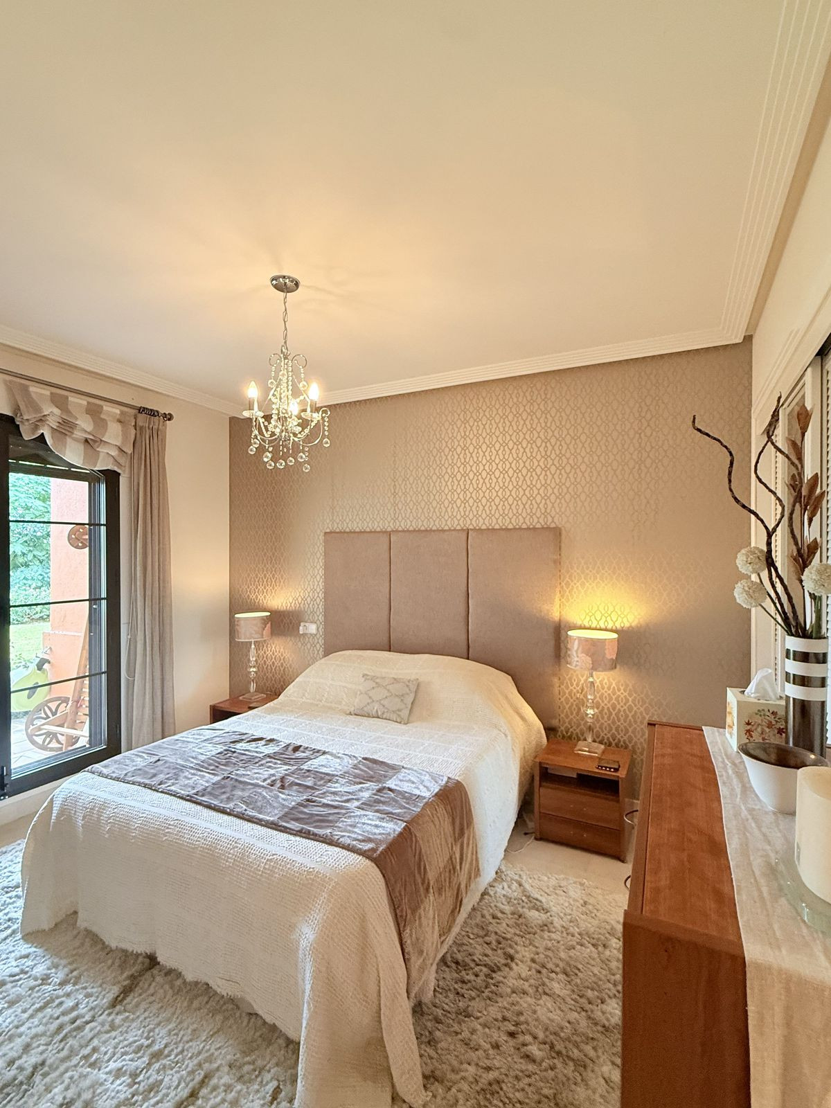 2 bedroom Apartments for sale in Los Arqueros – R5191708