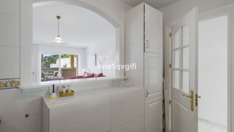 Apartamentos de 2 dormitorios en venta en Calahonda – R5167570