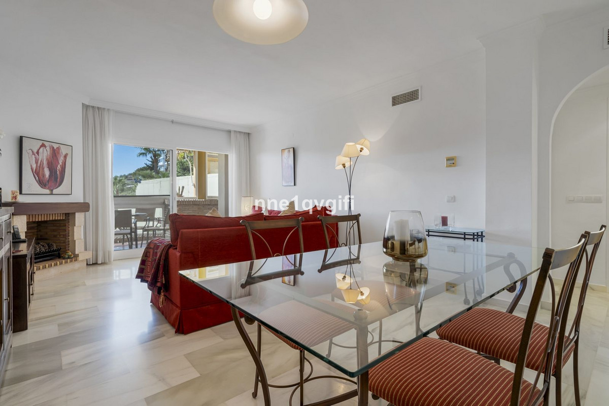 2 bedroom Apartments for sale in Calahonda – R5167570